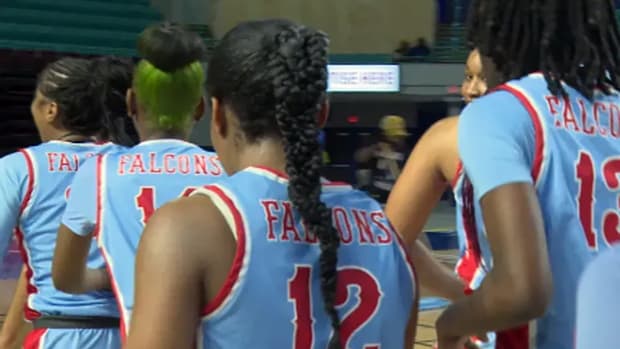 Flora Girls Basketball